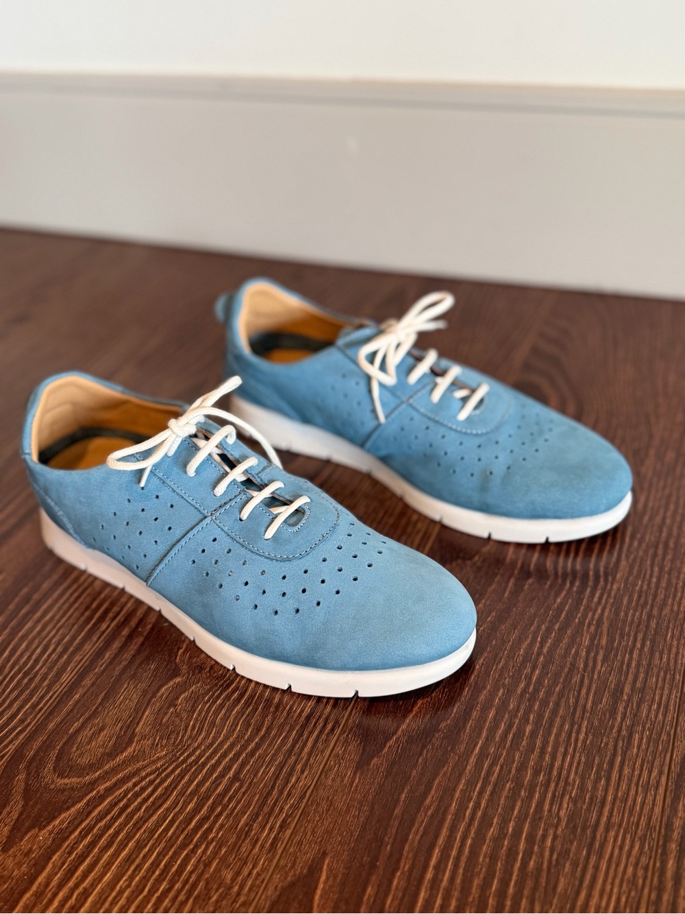 Women’s Darkwood Touch Lace-Up Sneakers in Nubuck - Light Blue